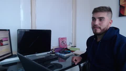 dylanhot10 online show from 02/03/25, 08:03