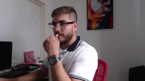 dylanhot10 online show from 02/10/25, 07:49