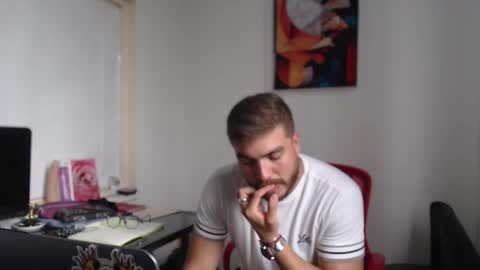 dylanhot10 online show from 02/18/25, 08:47