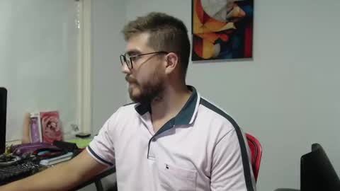 dylanhot10 online show from 02/20/25, 11:43