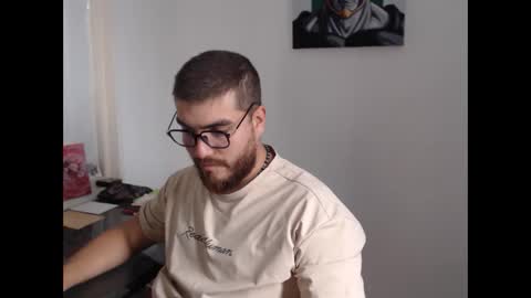 dylanhot10 online show from 09/30/25, 07:41