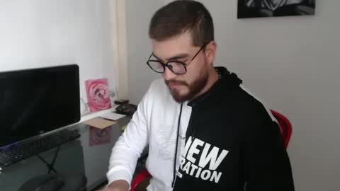 dylanhot10 online show from 10/10/25, 09:25