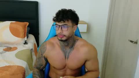Snapshot of dylanrivera_ chatting on 06/25/26, 11:53 Dylan Rivera online show from 06/25/26, 11:53