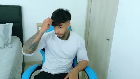 Snapshot of dylanrivera_ chatting on 07/19/26, 12:14 Dylan Rivera online show from 07/19/26, 12:14