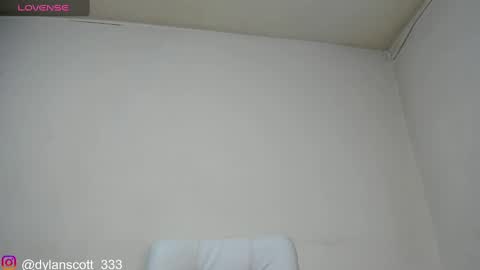 Snapshot of dylanscott_106 chatting on 12/31/24, 09:39 dylanscott_106 online show from 12/31/24, 09:39