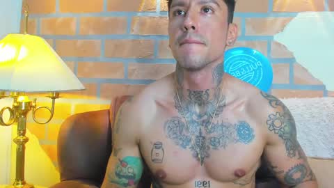 Snapshot of dylanstonne1 chatting on 03/04/25, 10:49 D Y L A N online show from 03/04/25, 10:49