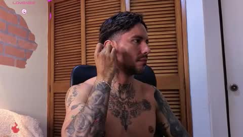 Snapshot of dylanstonne1 chatting on 12/02/25, 08:59 D Y L A N online show from 12/02/25, 08:59