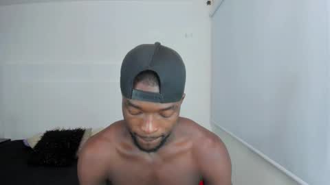 Snapshot of dylantaylor_1 chatting on 01/12/25, 03:49 Dylan Taylor online show from 01/12/25, 03:49
