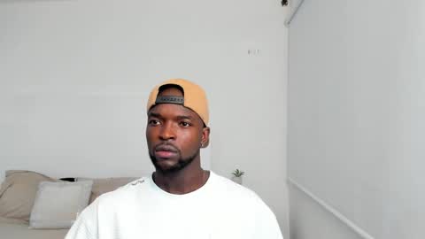 Snapshot of dylantaylor_1 chatting on 02/23/25, 03:24 Dylan Taylor online show from 02/23/25, 03:24