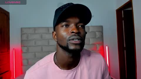 Snapshot of dylantaylor_1 chatting on 01/11/26, 11:37 Dylan Taylor online show from 01/11/26, 11:37