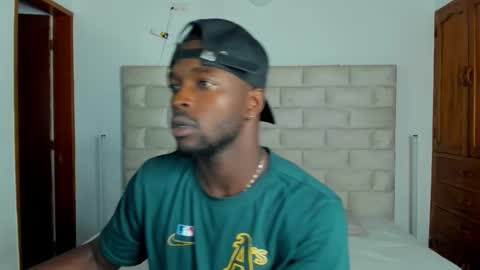 Snapshot of dylantaylor_1 chatting on 02/11/26, 03:22 Dylan Taylor online show from 02/11/26, 03:22