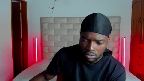 Snapshot of dylantaylor_1 chatting on 02/12/26, 03:56 Dylan Taylor online show from 02/12/26, 03:56