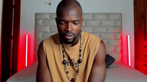 Snapshot of dylantaylor_1 chatting on 03/11/26, 04:18 Dylan Taylor online show from 03/11/26, 04:18