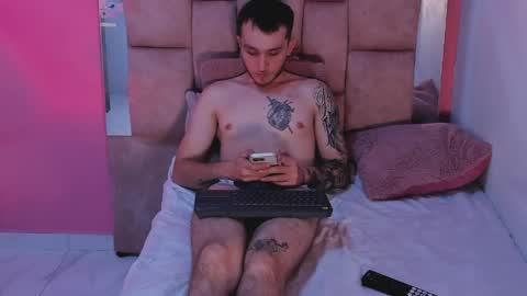 Snapshot of dylanwhite23 chatting on 04/27/26, 03:26 ---DYLAN--- online show from 04/27/26, 03:26