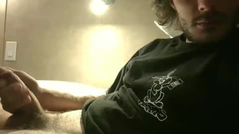 Snapshot of dylp400 chatting on 12/18/24, 03:37 dylp400 online show from 12/18/24, 03:37