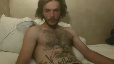 Snapshot of dylp400 chatting on 12/21/24, 11:01 dylp400 online show from 12/21/24, 11:01