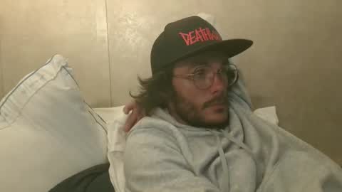 Snapshot of dylp400 chatting on 12/24/24, 08:33 dylp400 online show from 12/24/24, 08:33