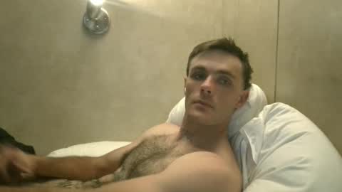 Snapshot of dylp400 chatting on 12/26/24, 02:05 dylp400 online show from 12/26/24, 02:05