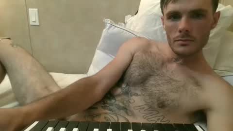 Snapshot of dylp400 chatting on 01/02/25, 12:13 dylp400 online show from 01/02/25, 12:13