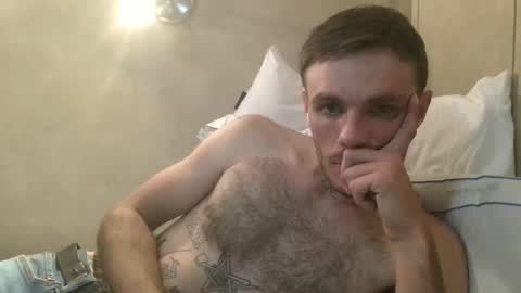 Snapshot of dylp400 chatting on 01/03/25, 07:50 dylp400 online show from 01/03/25, 07:50