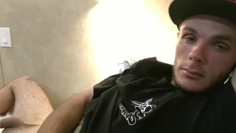 Snapshot of dylp400 chatting on 01/19/25, 09:55 dylp400 online show from 01/19/25, 09:55