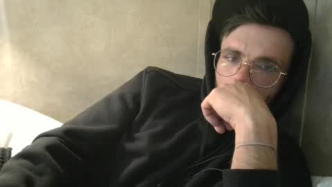 Snapshot of dylp400 chatting on 01/21/25, 07:15 dylp400 online show from 01/21/25, 07:15