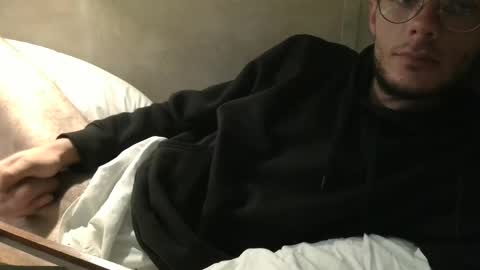 Snapshot of dylp400 chatting on 01/21/25, 01:54 dylp400 online show from 01/21/25, 01:54