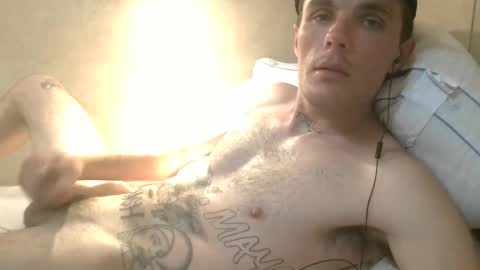 Snapshot of dylp400 chatting on 01/29/25, 11:41 dylp400 online show from 01/29/25, 11:41