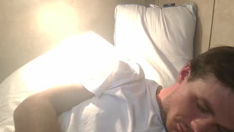 Snapshot of dylp400 chatting on 02/05/25, 10:19 dylp400 online show from 02/05/25, 10:19