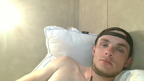 Snapshot of dylp400 chatting on 02/09/25, 11:46 dylp400 online show from 02/09/25, 11:46