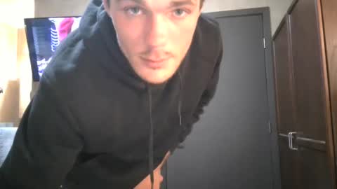 Snapshot of dylp400 chatting on 02/18/25, 08:38 dylp400 online show from 02/18/25, 08:38