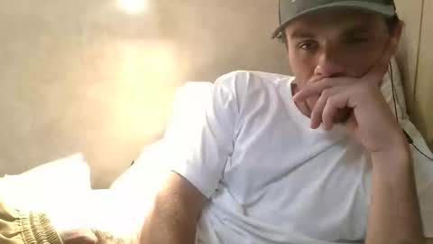 Snapshot of dylp400 chatting on 02/19/25, 03:49 dylp400 online show from 02/19/25, 03:49