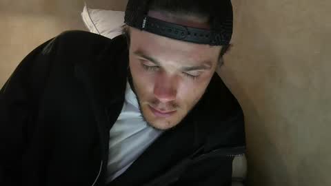 Snapshot of dylp400 chatting on 02/20/25, 11:53 dylp400 online show from 02/20/25, 11:53