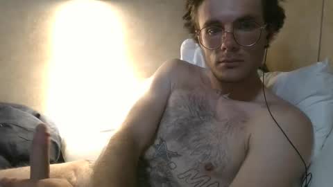 Snapshot of dylp400 chatting on 03/04/25, 10:02 dylp400 online show from 03/04/25, 10:02