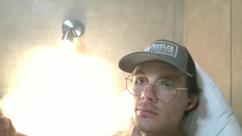 Snapshot of dylp400 chatting on 03/05/25, 07:05 dylp400 online show from 03/05/25, 07:05