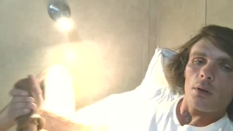 Snapshot of dylp400 chatting on 09/11/25, 12:33 dylp400 online show from 09/11/25, 12:33