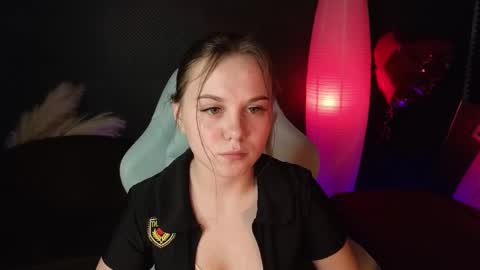 Snapshot of dyna_bae chatting on 03/06/25, 11:03 Dyna online show from 03/06/25, 11:03