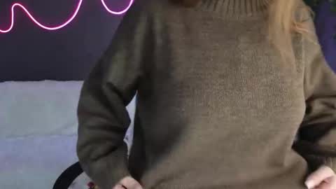 Snapshot of dyna_bae chatting on 10/04/25, 02:31 Dyna online show from 10/04/25, 02:31