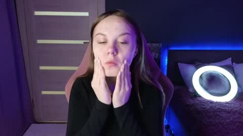 Snapshot of dyna_bae chatting on 10/09/25, 01:47 Dyna online show from 10/09/25, 01:47