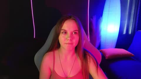 Snapshot of dyna_bae chatting on 10/16/25, 07:53 Dyna online show from 10/16/25, 07:53