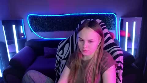 Dyna online show from 11/19/25, 02:22