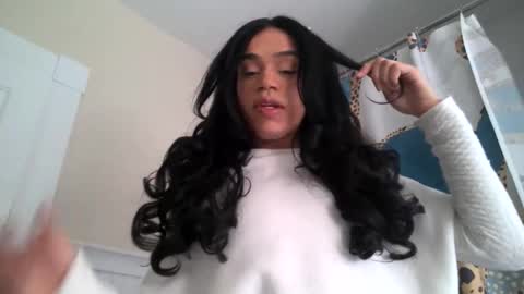 Snapshot of dynasty313 chatting on 12/14/24, 06:41 Dynasty online show from 12/14/24, 06:41