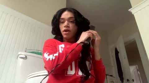 Snapshot of dynasty313 chatting on 12/19/24, 08:55 Dynasty online show from 12/19/24, 08:55