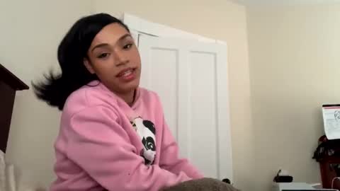 Snapshot of dynasty313 chatting on 02/18/25, 07:09 Dynasty online show from 02/18/25, 07:09