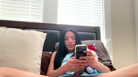 Snapshot of dynasty313 chatting on 10/06/25, 05:32 Dynasty online show from 10/06/25, 05:32