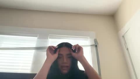 Dynasty online show from 10/31/25, 03:24