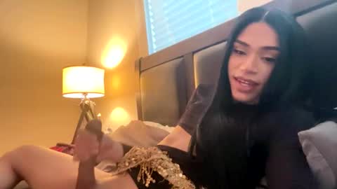 Dynasty online show from 11/11/25, 05:13