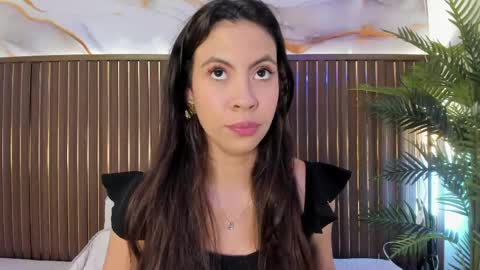 Call me Sofia online show from 04/15/26, 06:15