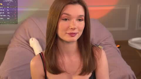 Snapshot of e_vvv_a chatting on 04/03/26, 04:16 Eva online show from 04/03/26, 04:16