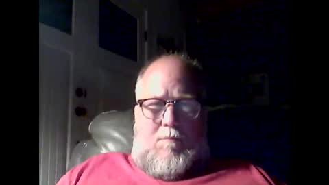 Snapshot of eande43046 chatting on 04/26/26, 12:19 eande43046 online show from 04/26/26, 12:19